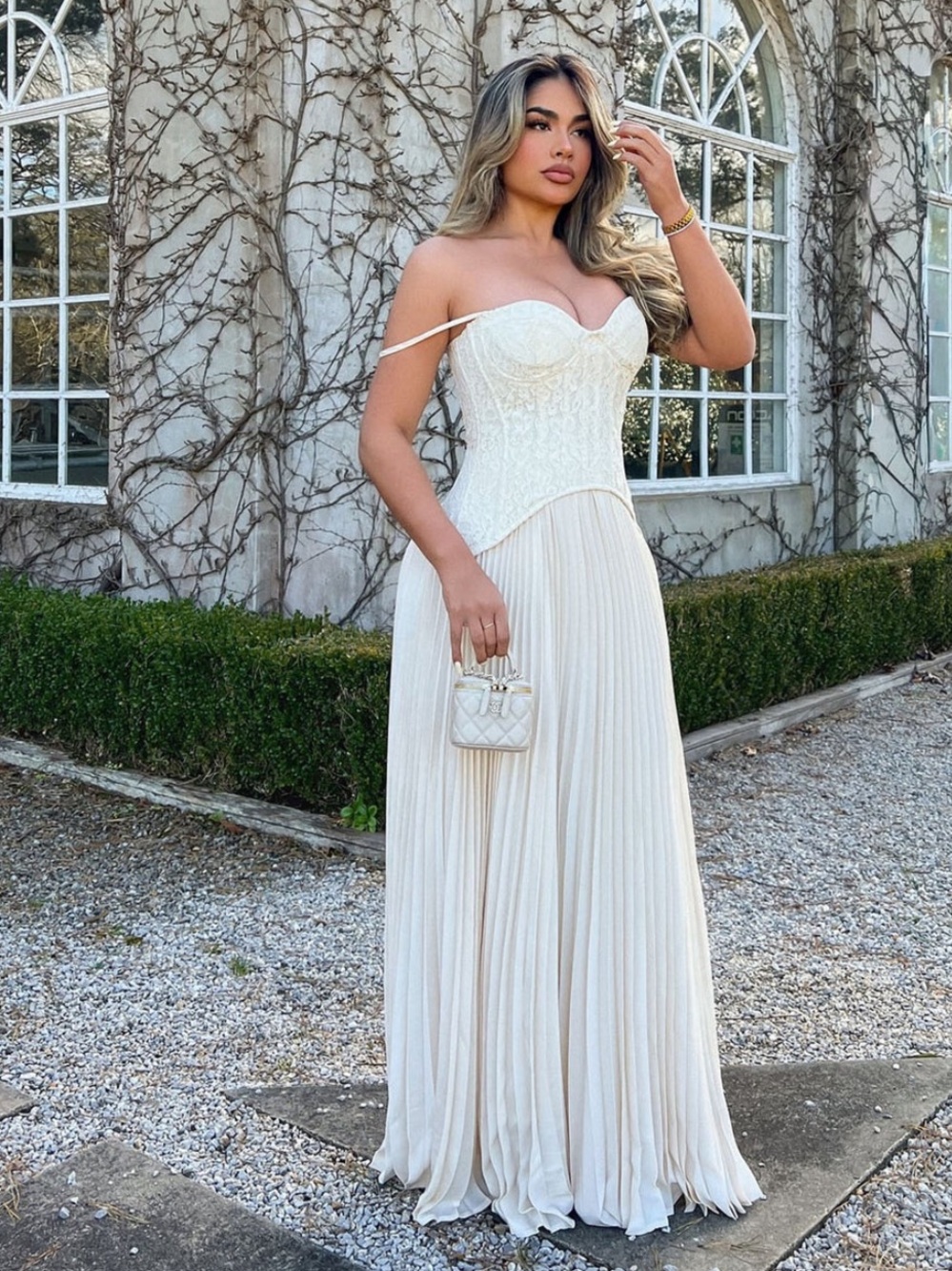 Viral Fashion Nova cream and lace dress